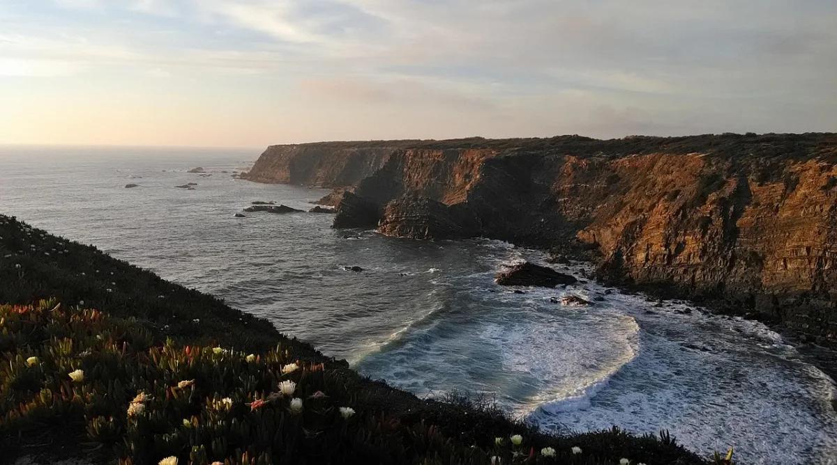 Cabo Sardão cliffs on the Fishermen's Trail along the Alentejo coast, Portugal