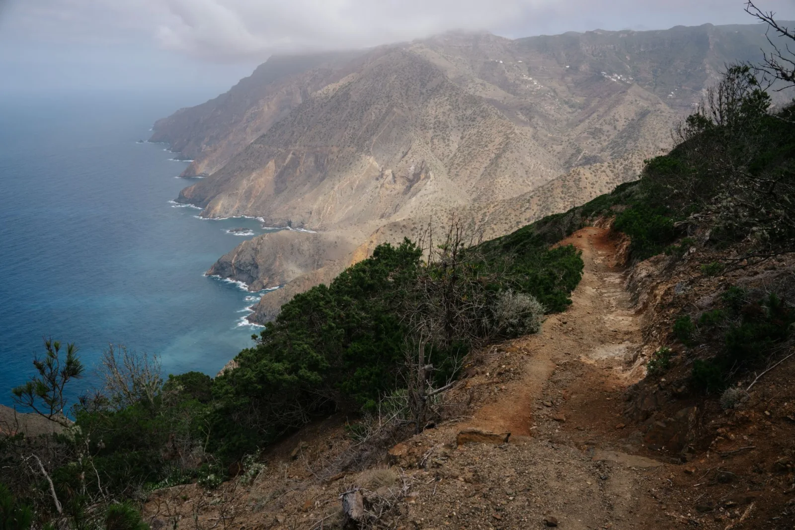Volcanic cliffs and ravines on the GR 132 in La Gomera