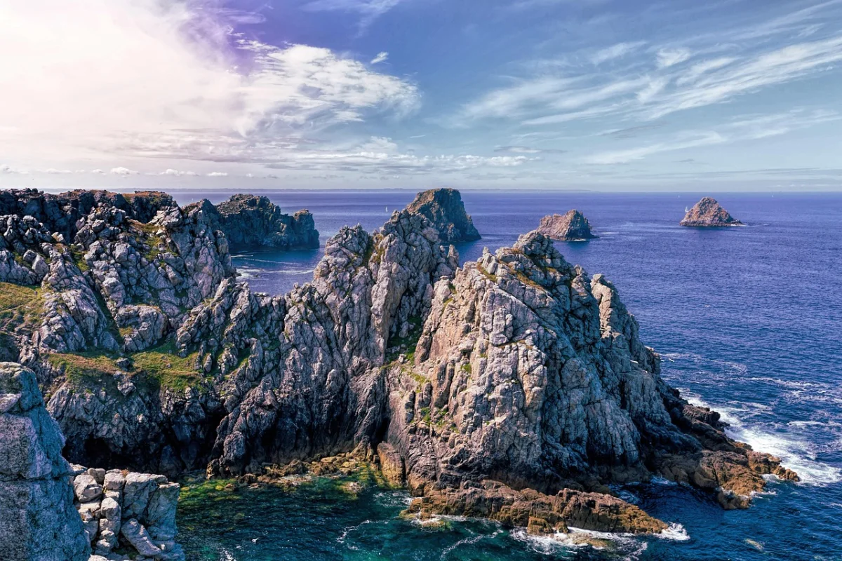 Pointe de Penhir cliffs on the Crozon Peninsula, Brittany