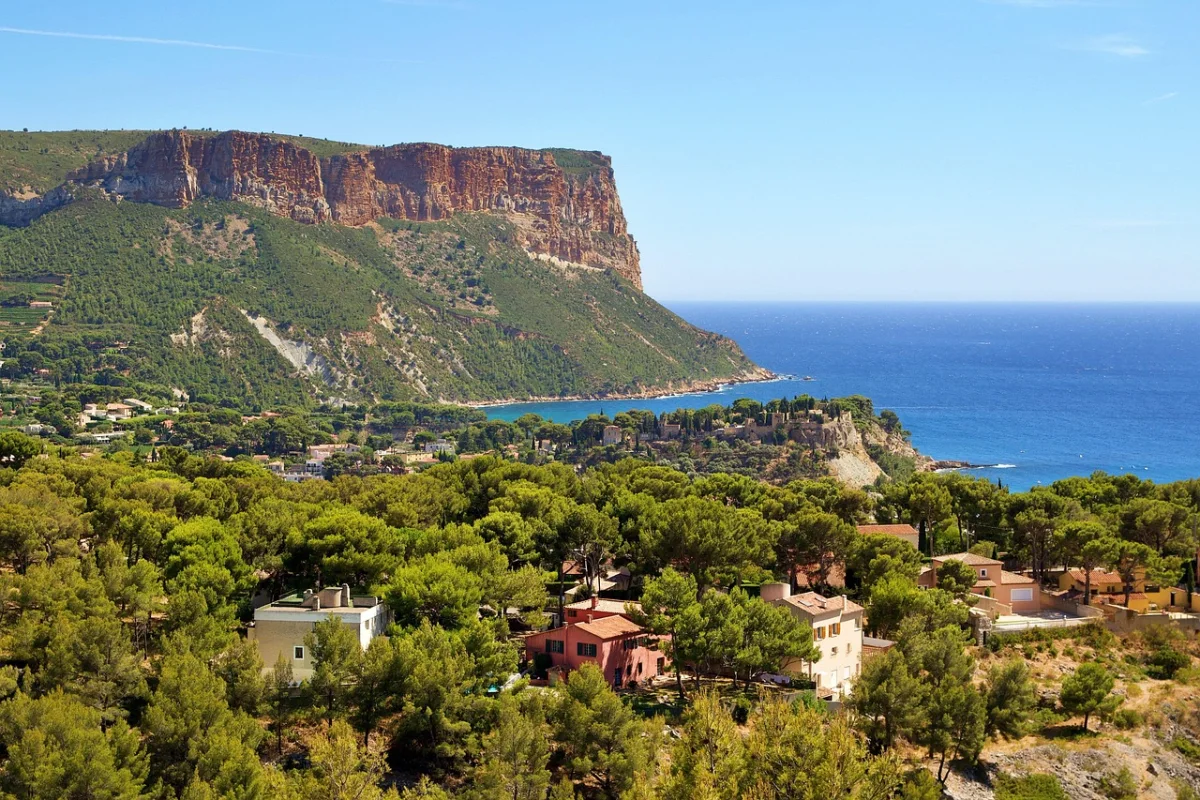 White limestone cliffs and turquoise water in the Calanques, France